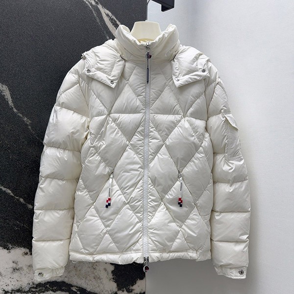 Moncler AVEROLE Copy Short Down Jacket mox53725