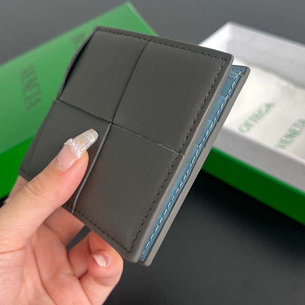 Bottega Veneta Cheap Leather Bi-fold Wallet / Men's bow26250