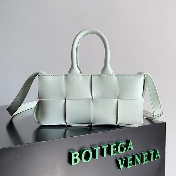 [Very easy to use] Bottega Veneta Replica Mini East West Arco Tote Bag boc97169