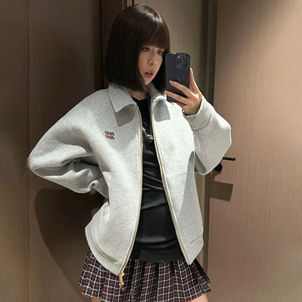 An elegant masterpiece: Miu Miu jersey shirt jacket replica myc11448 An elegant masterpiece: Miu Miu jersey shirt jacket replica myc11448