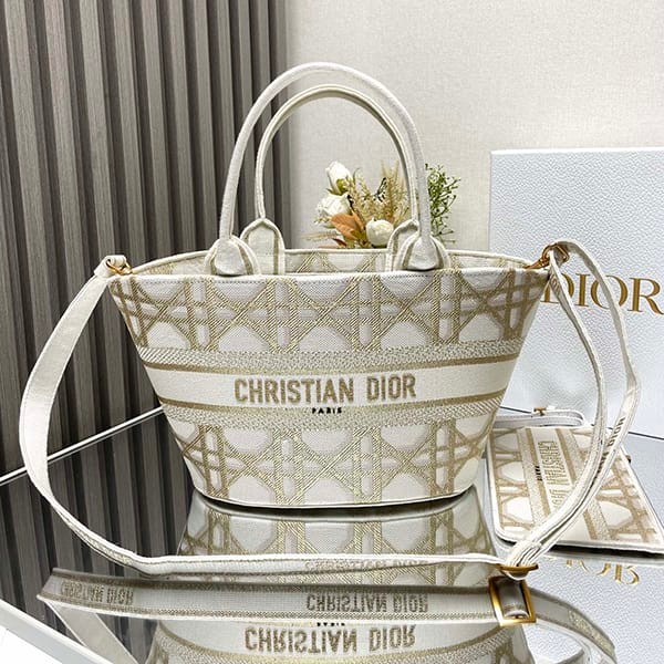 Recommended Dior Replica Panier Chapeau Bag M1328CZAZ