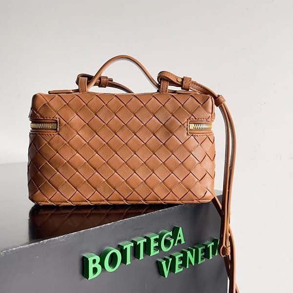 New design Bottega Veneta Vanity Case with Strap Calfskin Replica boa42412
