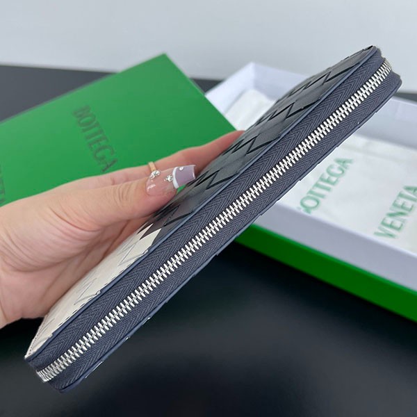 Bottega Veneta Replica Intrecciato Zip Around Wallet bof18052