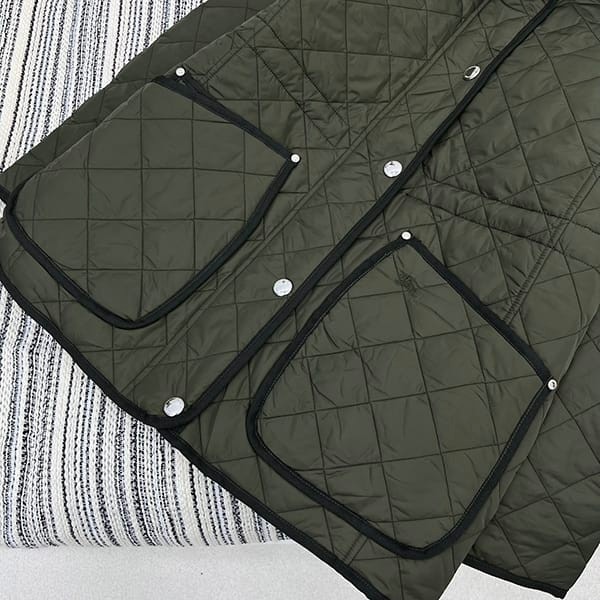 A lovely Burberry diamond quilted jacket, parallel import Bar59619