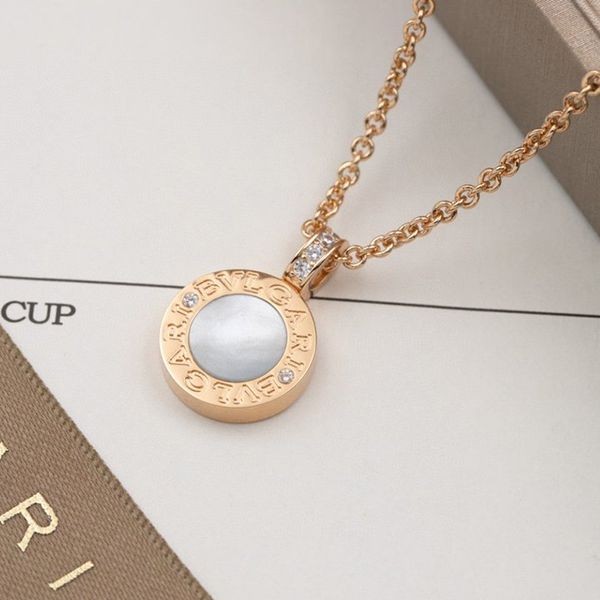 Stylish? Bvlgari 18K Gold Necklace Replica Buq91004