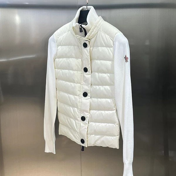 Immediate delivery Moncler CARDIGAN down jacket replica mom22028