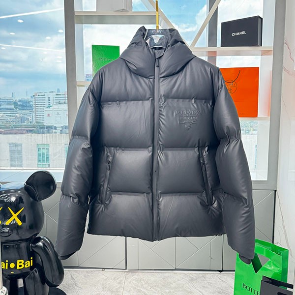 Prada Replica Technical Fabric Down Jacket put32642 Prada Replica Technical Fabric Down Jacket put32642