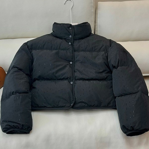 High quality Moncler short down jacket moe08534 High quality Moncler short down jacket moe08534