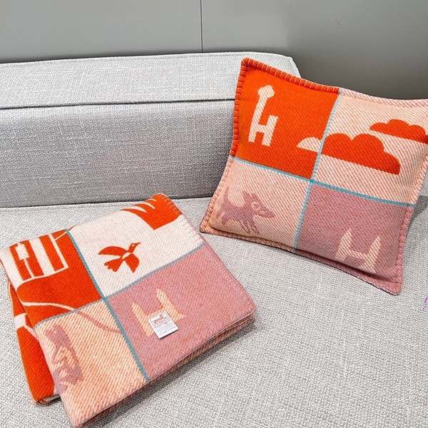 Hermes Replica Cashmere Wool Cushion & Blanket erj13526