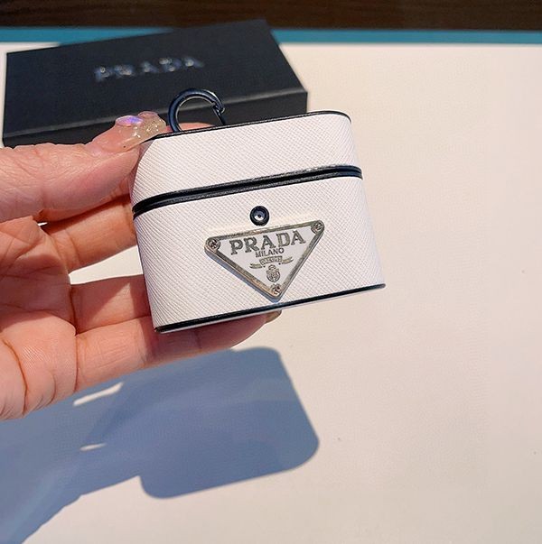 Stylish and cute Prada leather AirPods Pro case replica puj21020