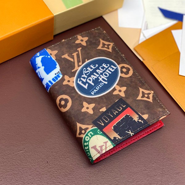 [Vintage style and stylish?] Louis Vuitton passport case replica M83519