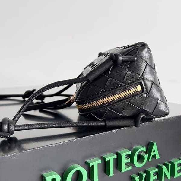 Super low price! Fake Bottega Veneta Intrecciato Concert Pouch Bag boy36362
