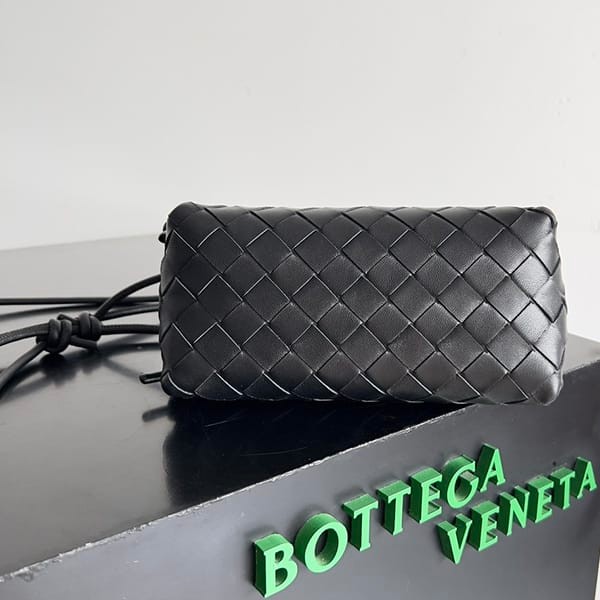 Super low price! Fake Bottega Veneta Intrecciato Concert Pouch Bag boy36362