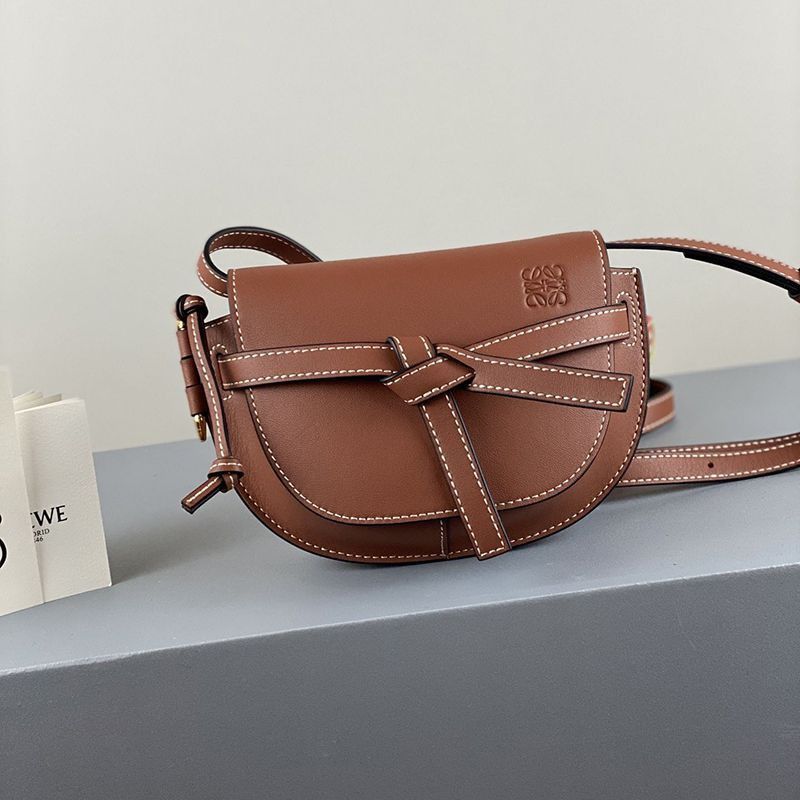 Classic Loewe Gate Replica Bumbag Large Suede & Calfskin loj17865 Classic Loewe Gate Replica Bumbag Large Suede & Calfskin loj17865