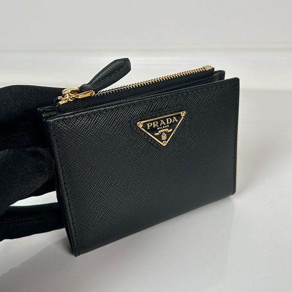 Prada Logo Saffiano Bi-fold Wallet Replica 1ML050