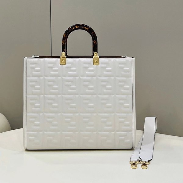 Competition? Fendi Sunshine Midi Leather Tote Bag feq38838