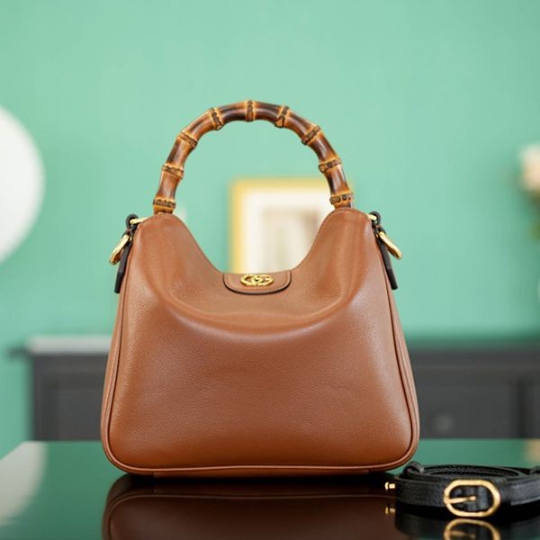 The hottest topic! Gucci Diana Small Replica Leather Bag Black Very Popular gup83886