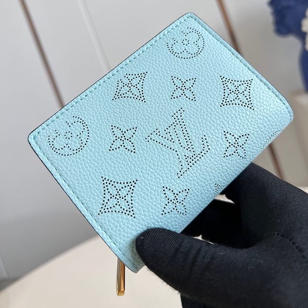 Very popular Louis Vuitton Portefeuille Claire Mahina compact wallet replica M82330