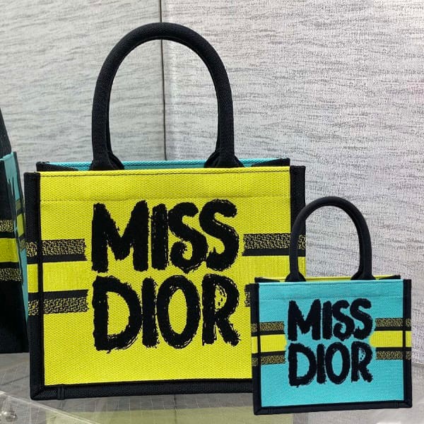 I definitely want this! Dior Book Tote Replica Reversible Bag Large M1296ZEZY I definitely want this! Dior Book Tote Replica Reversible Bag Large M1296ZEZY