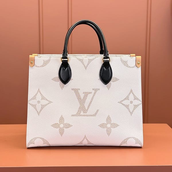 Louis Vuitton On the Go MM Replica Tote Bag M46912 available now Louis Vuitton On the Go MM Replica Tote Bag M46912 available now