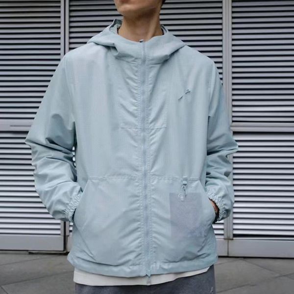 Ultra-limited edition Louis Vuitton reversible windbreaker replica vuh06158 Ultra-limited edition Louis Vuitton reversible windbreaker replica vuh06158