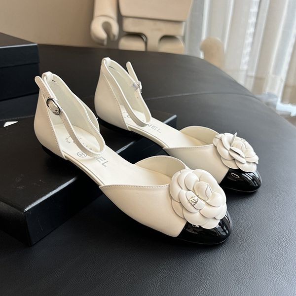 [Elegant low heels!! 24p?] Chanel Camellia pumps fake sho95619