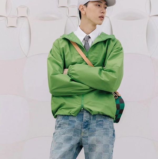 I definitely want this! Louis Vuitton knockoff reversible windbreaker vuo87720