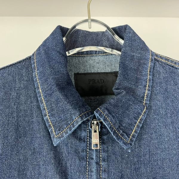 ★Safe shipping with tracking Prada fake logo plate denim jacket blue put40168