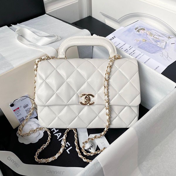Extremely rare! Very popular! Chanel Mini Flap Bag Replica Cruise Limited [Can be used in a wide range of situations?] AS4543