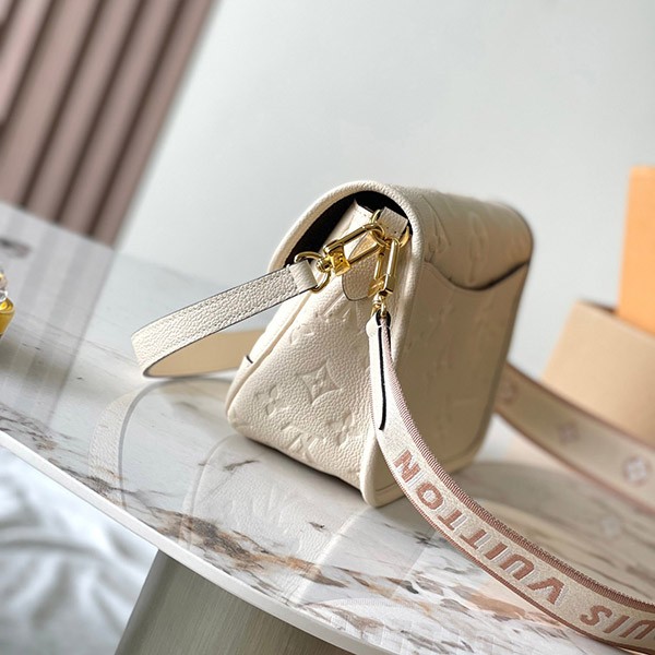 Hard to find Louis Vuitton Diane Monogram Empreinte vug04929