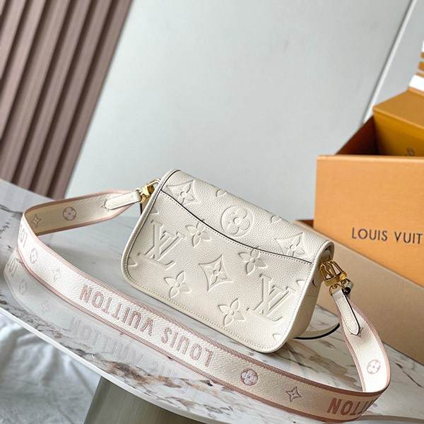 Hard to find Louis Vuitton Diane Monogram Empreinte vug04929