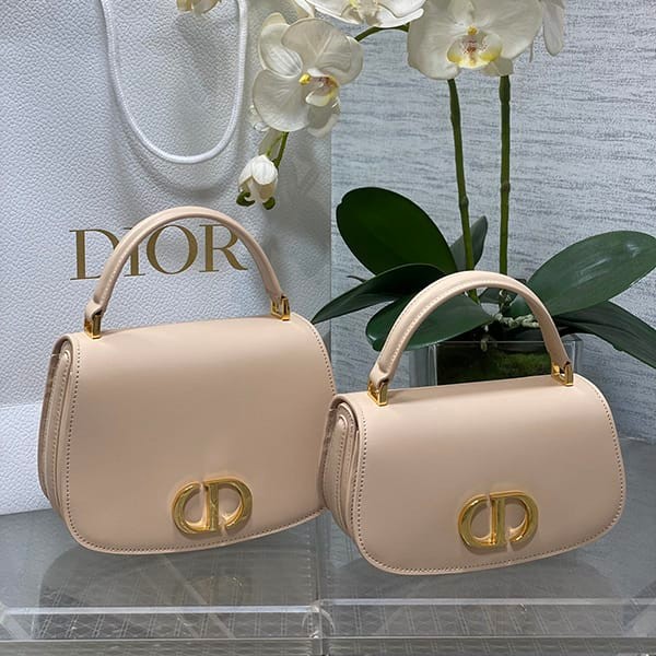 Cheap Dior 30 Montaigne Avenue Top Handle Bag Replica 2 Sizes with Tracking dev28145 Cheap Dior 30 Montaigne Avenue Top Handle Bag Replica 2 Sizes with Tracking dev28145