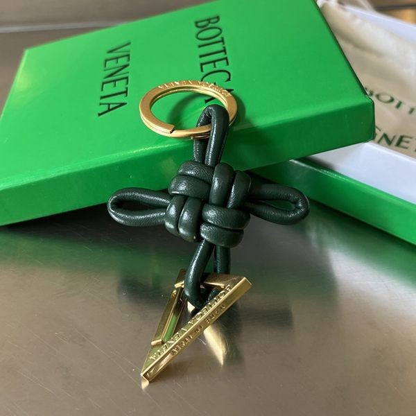 Perfect gift? Bottega Veneta key ring replica Chinese knot bot80676