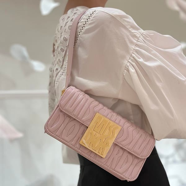 n-grade Recommended Miss Dior replica Allover quilted calfskin bag des40657