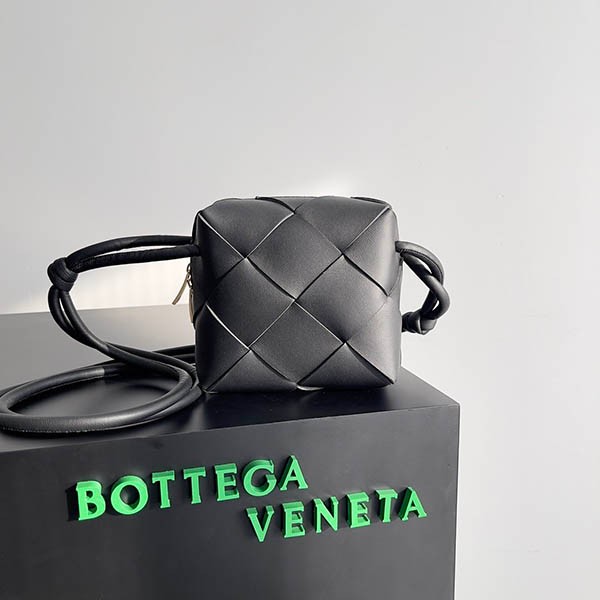 Bottega Veneta Mini Cassette Camera Bag Replica boi05002 Bottega Veneta Mini Cassette Camera Bag Replica boi05002