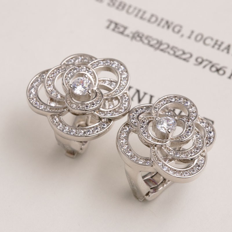 Free shipping Chanel Camellia replica collection earrings shp55960