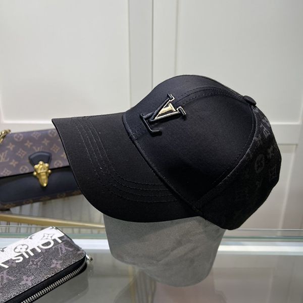 [Sporty Style] Louis Vuitton LV Signature Cap Replica M7282M