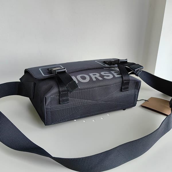 n-grade recommended burberry horseferry messenger bag replica 80584901