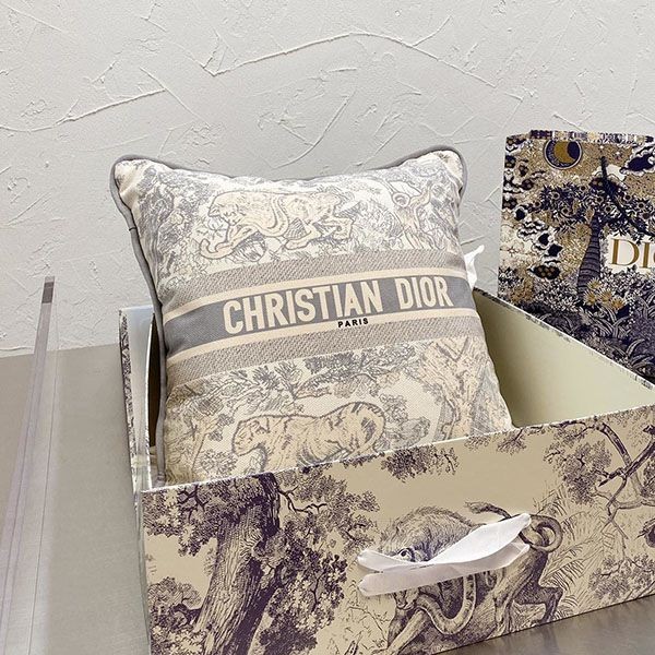 Dior Square Cushion Dioriviera dek80091 Dior Square Cushion Dioriviera dek80091