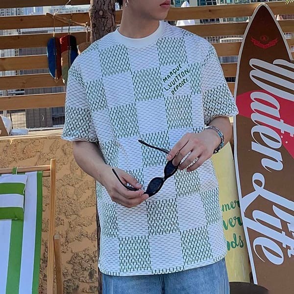 I definitely want it! Louis Vuitton Replica Damier T-shirt short sleeve vul45831 I definitely want it! Louis Vuitton Replica Damier T-shirt short sleeve vul45831