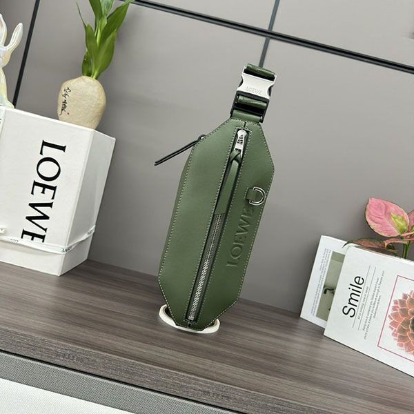 Super low price! Loewe calfskin convertible sling bag lol43714 Super low price! Loewe calfskin convertible sling bag lol43714