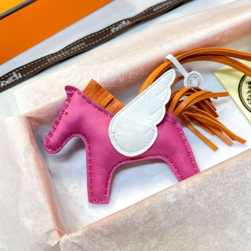 ★Popular in Japan! Hermes Rodeo Pegasus Replica Charm erp48606