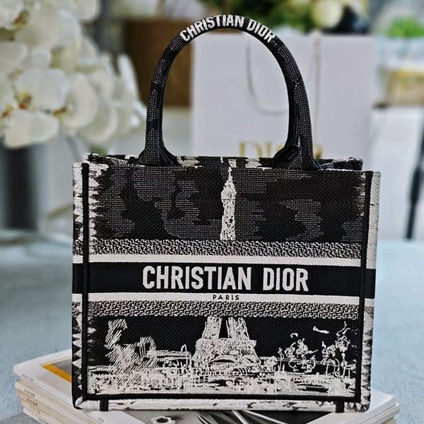 ☆Very popular☆Dior Paris embroidery book tote medium M1296ZEGGM911 ☆Very popular☆Dior Paris embroidery book tote medium M1296ZEGGM911