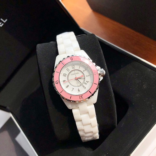 Chanel J12 Replica Soft Pink 33MM H4467 Chanel J12 Replica Soft Pink 33MM H4467