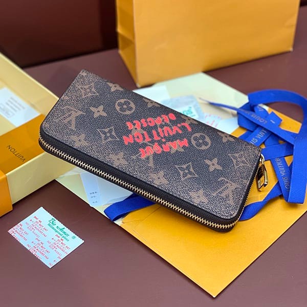 Latest and stylish Louis Vuitton long wallet Monogram Zippy Wallet Replica vud78841