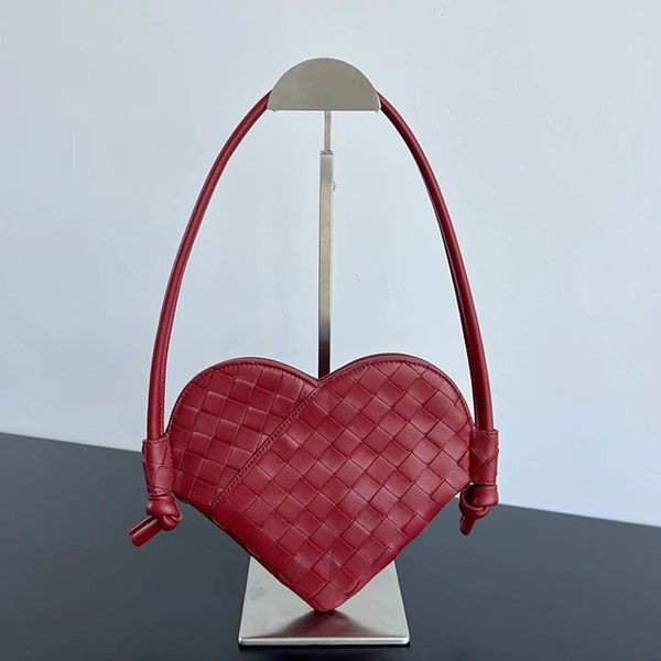 Extremely rare! Bottega Veneta Mini Solstice Heart Replica Dark Red boh53643 Extremely rare! Bottega Veneta Mini Solstice Heart Replica Dark Red boh53643