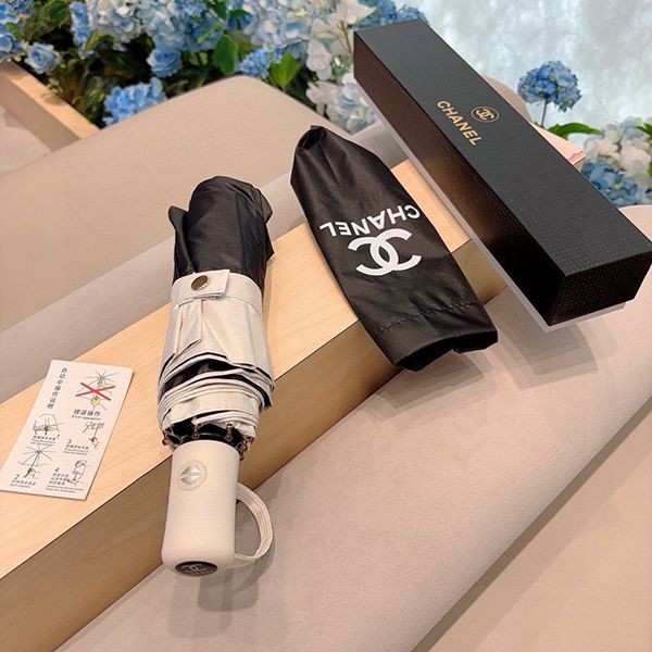 Extremely rare! Chanel rain and shine folding umbrella knockoff shv46846