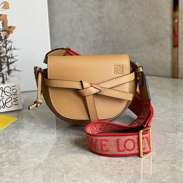 New color ☆ Rare Loewe Gate calfskin shoulder bag replica lob32615