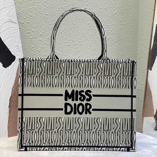 Best Price Guarantee Dior Medium Book Tote Bag Medium Fake dek98429