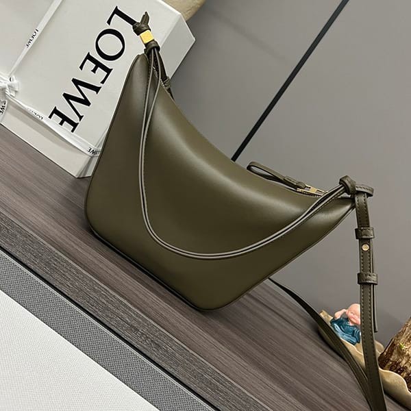 n-grade recommended loewe hammock shoulder bag replica los07811 n-grade recommended loewe hammock shoulder bag replica los07811